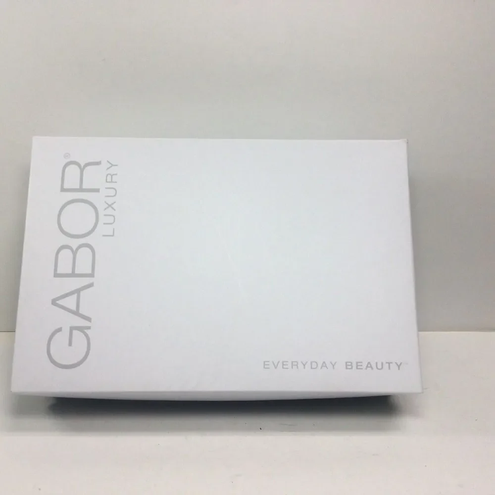 Eva Gabor Wig Resolve G60‎ Burnished Snow White Size Average Basic Cap Flexlit